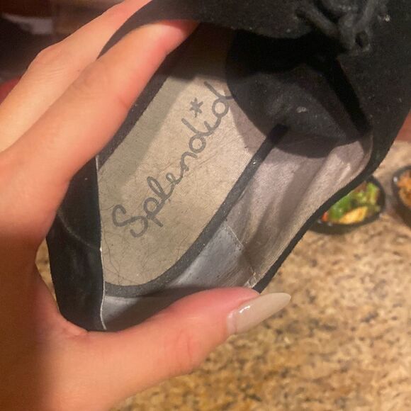 Size 8 Splendid Black Velvet Laces Shoes - Good Condition - Picture 7 of 8